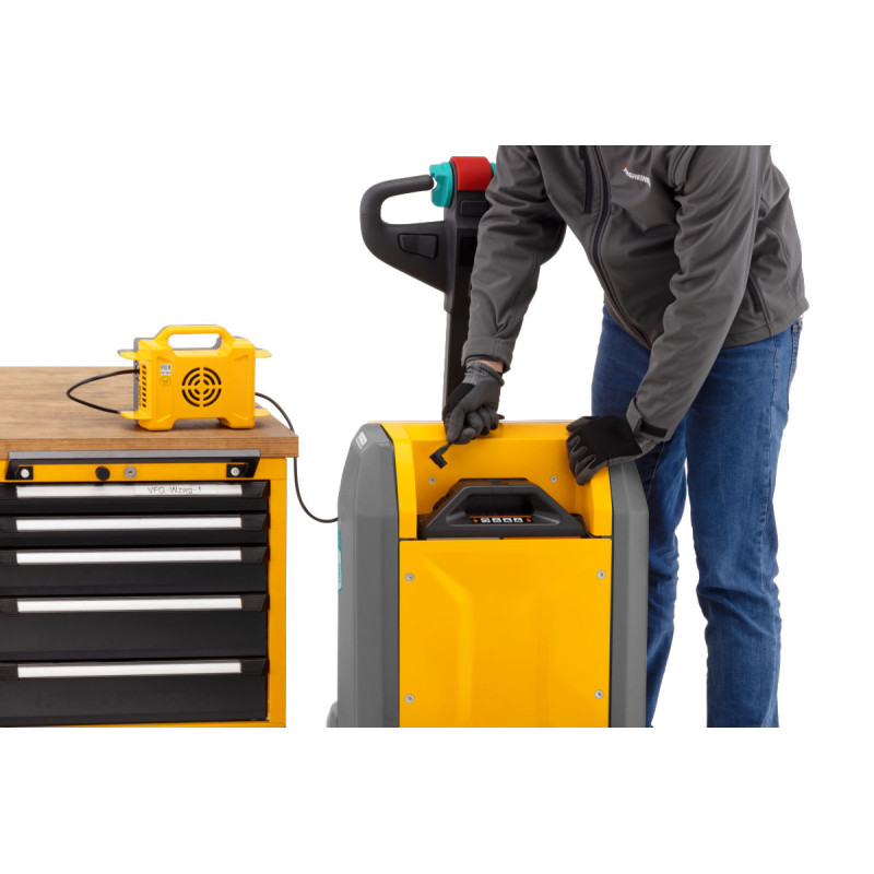 Jungheinrich AME 15, Li-ion, nosivost 1500 kg