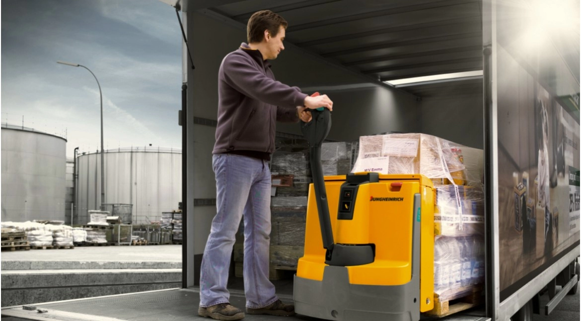 Electric Pallet Trucks: Improving Efficiency and Business